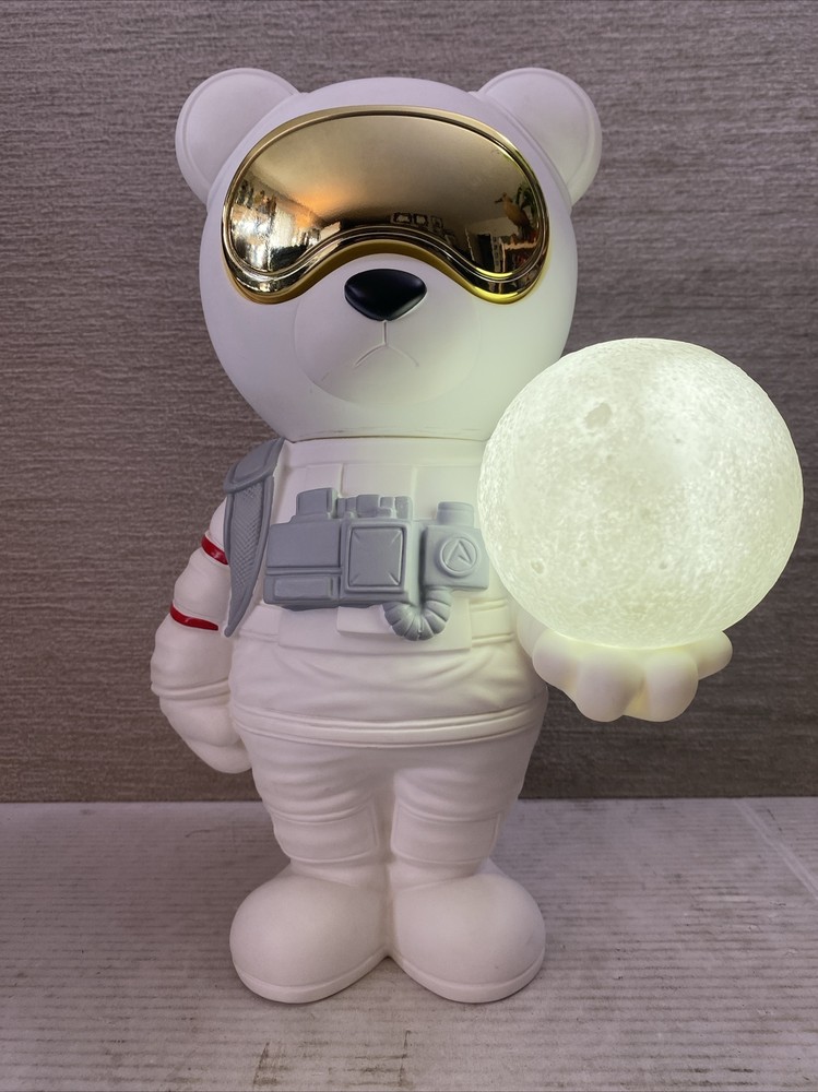 Astronaut Bear Holding Moon White LED Night Light Bluetooth Speaker Portable EUC
