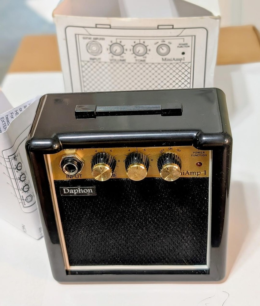 MiniAmp 1 Micro Guitar Amplifier Black and Gold, open box