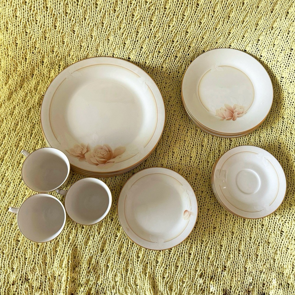 Noritake Devotion Ivory China 20-Piece Set 4 Place Settings, Model 7271