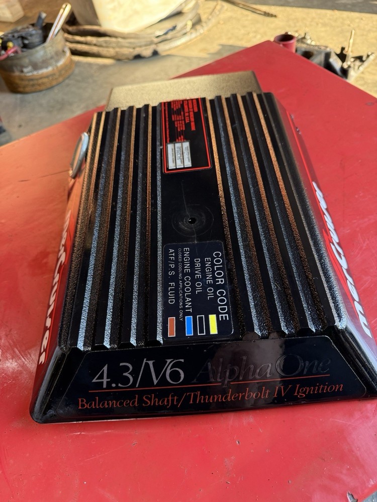 Mercruiser 4.3 V6 engine cover