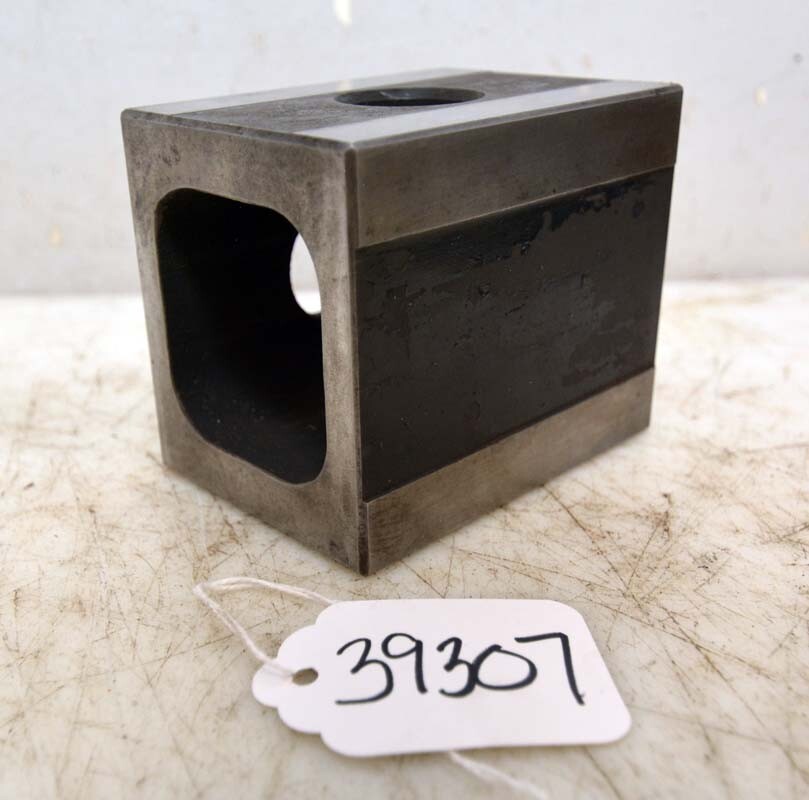 Cast Iron Box Angle Iron (Inv.39307)