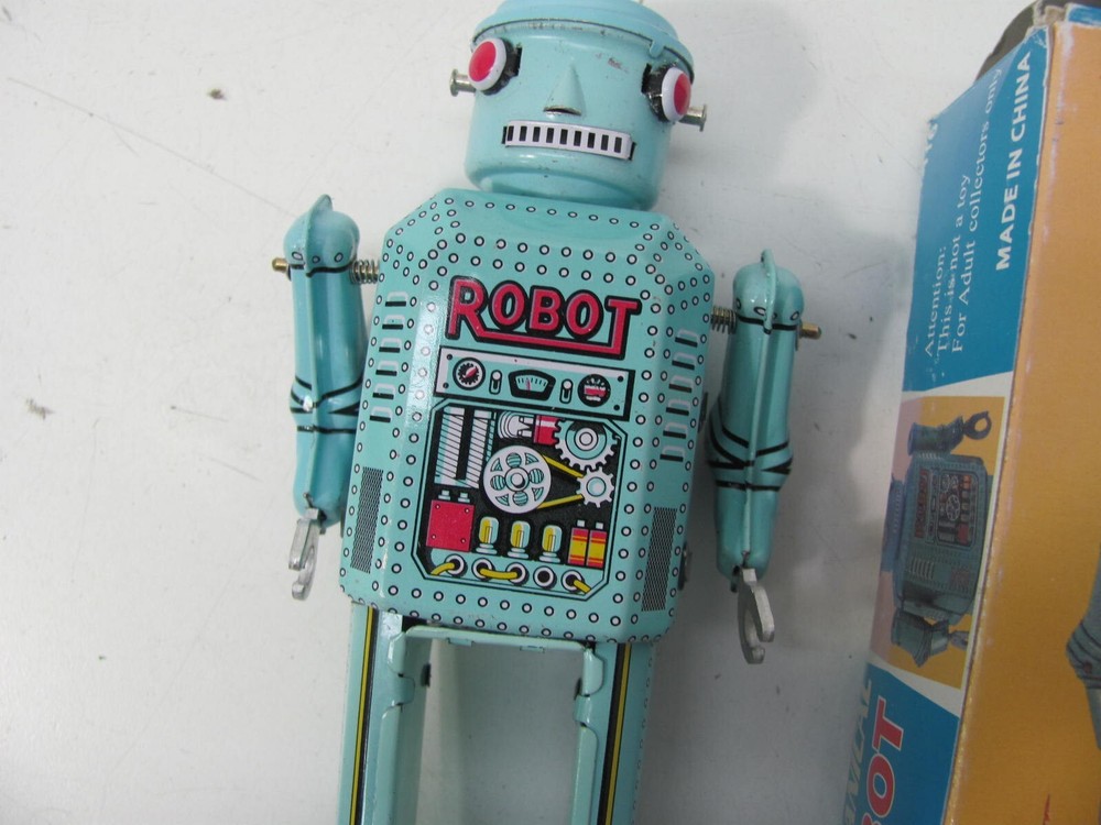 MS 416 ROBOT LILLIPUT WIND UP TIN ROBOT MINT