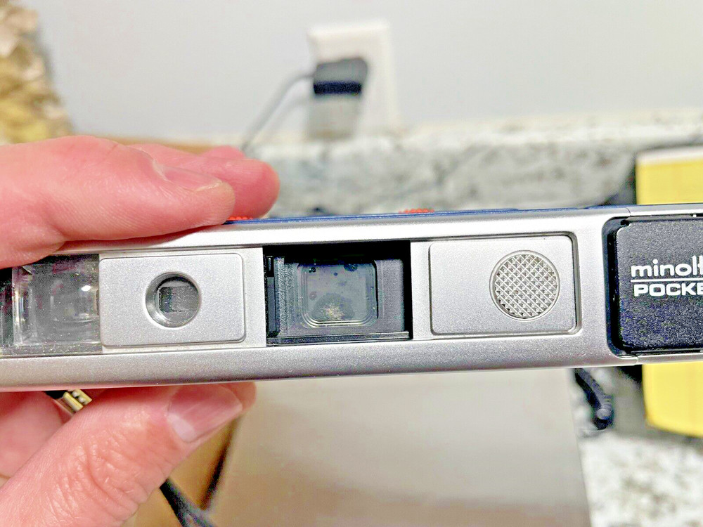 Vintage Minolta Pocket Pak 440Ex - UNTESTED