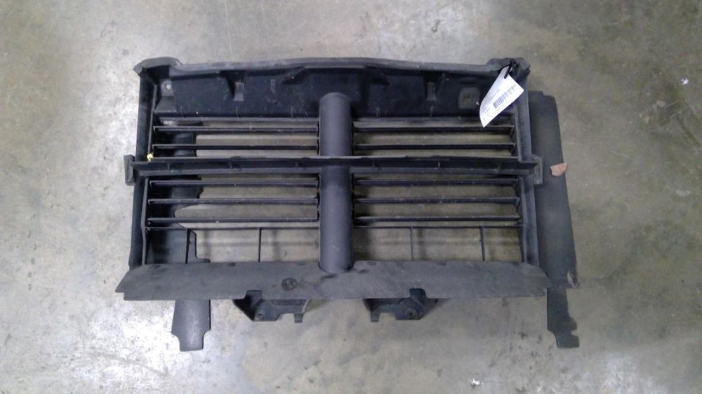 RAM 1500 2019 Air Shutter 655233