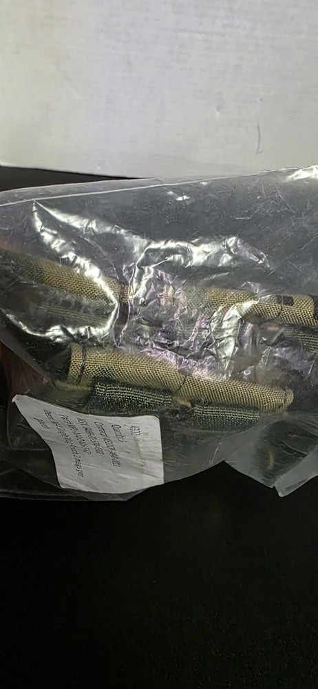 (Quantity 3) M-4 S M Pouch, Eagle Industries 2 M.. per pouch