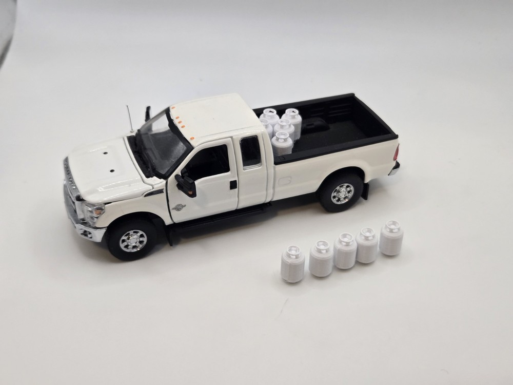 1/50 Scale 20lb Propane Cylinders *10 Pack*