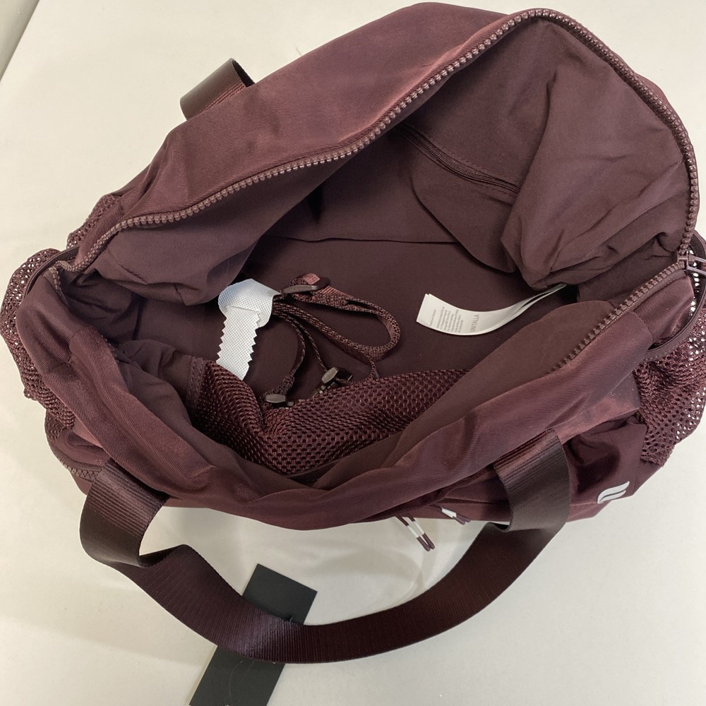 Fabletics The Essential Gym Bag Maroon