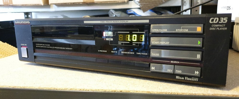 Grundig CD 35 Compact Disc Player