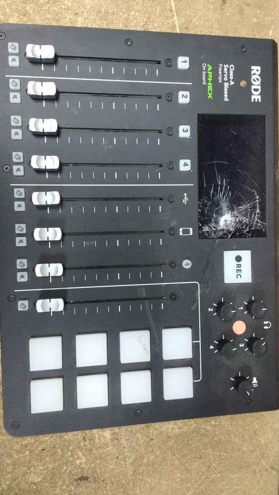 RodeCaster Pro Integrated Podcast Console Class A Servo Biased  DAMAGED