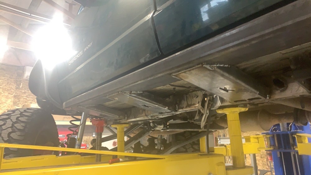 Jeep Cherokee XJ Rocker Replacement Support Legs