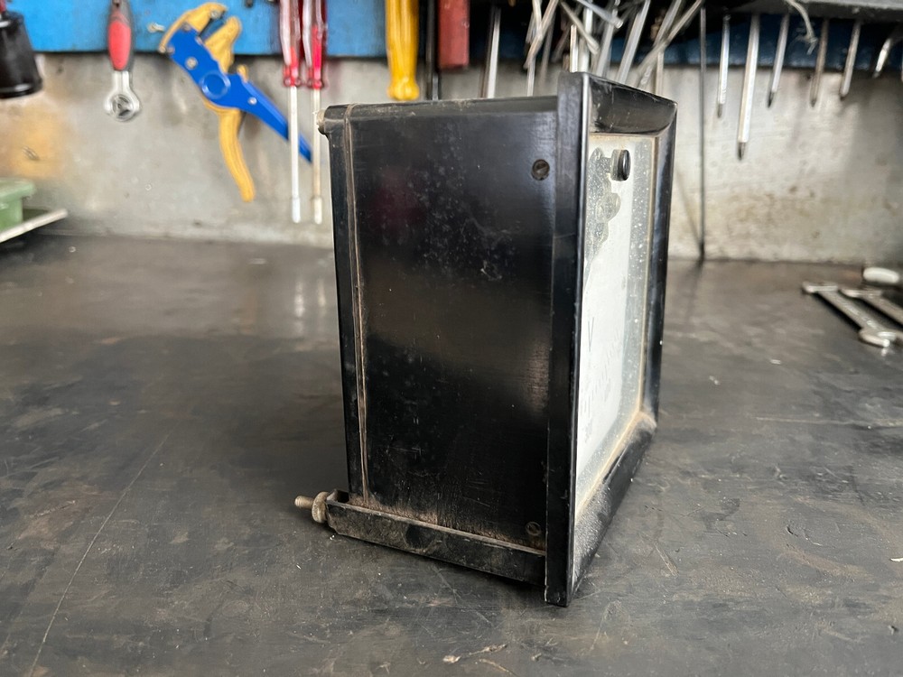 Antique Iskra Voltmeter 0-500 V