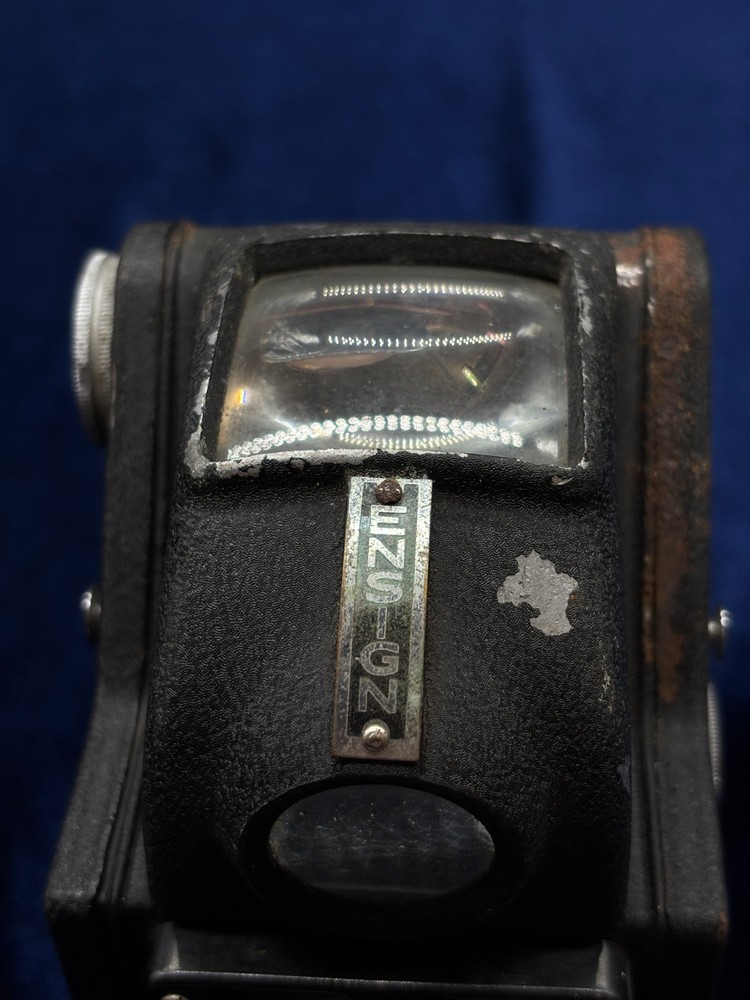 Vintage Ensign Ful-Vue Box Camera/ Untested