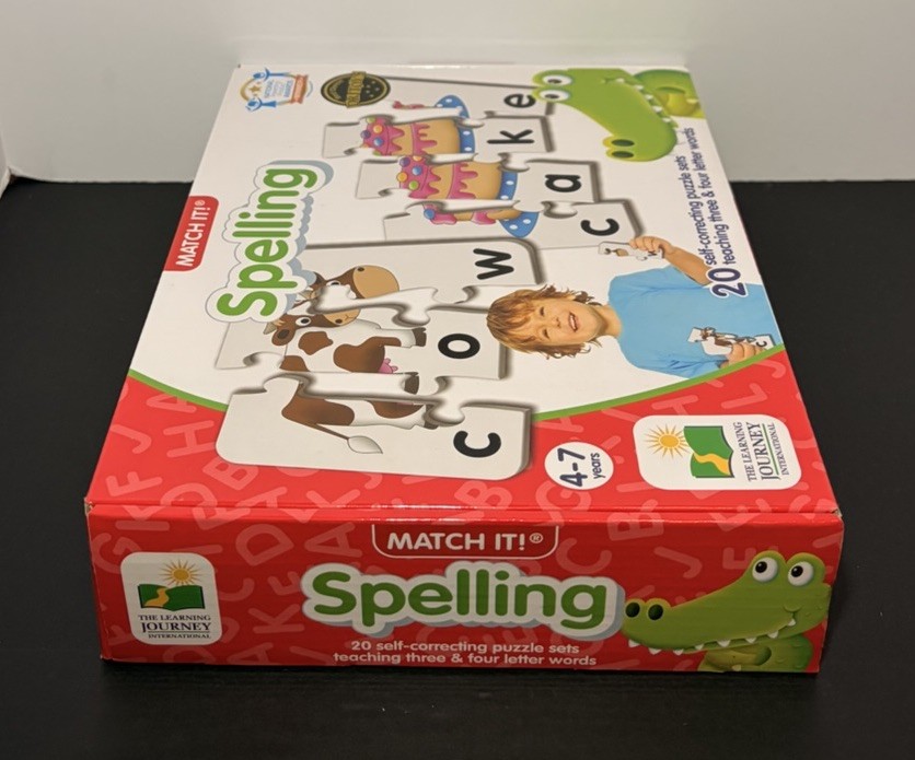 THE LEARNING JOURNEY MATCH IT! SPELLING 20 SELF CORRECTING PUZZLE SET