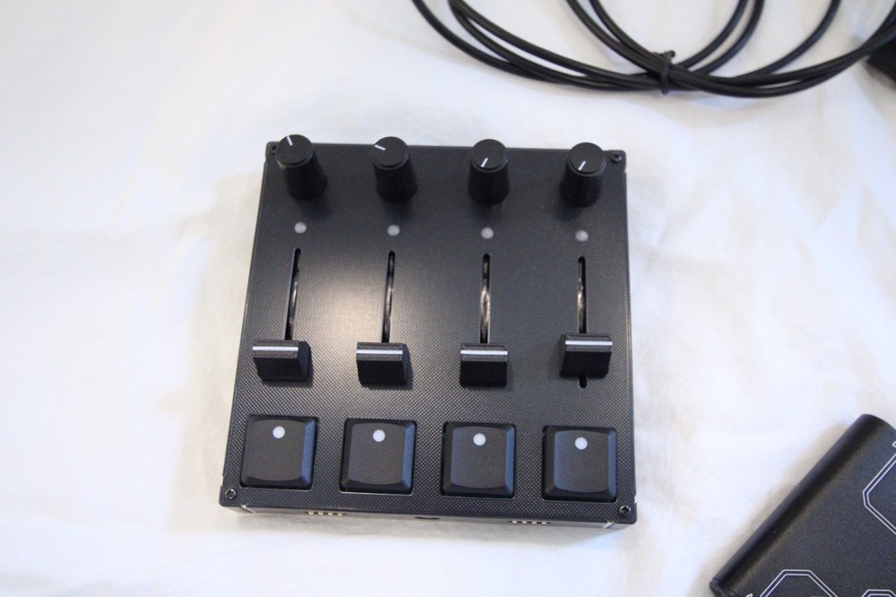 Intech Studio PBF4 and KNOT Midi Bundle