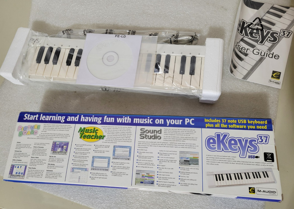 M-Audio Evolution eKeys 37 Musical Keyboard USB - White - use w/ PC or Mac - New