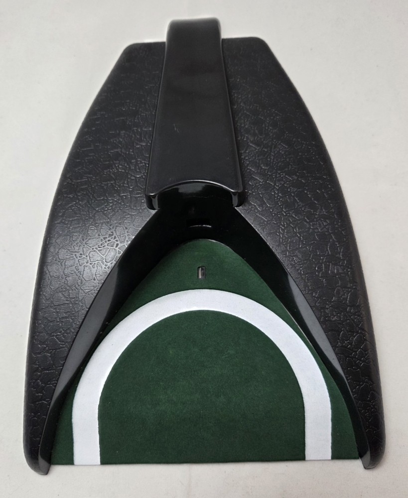 Holiday Time Automatic Indoor Putting Cup