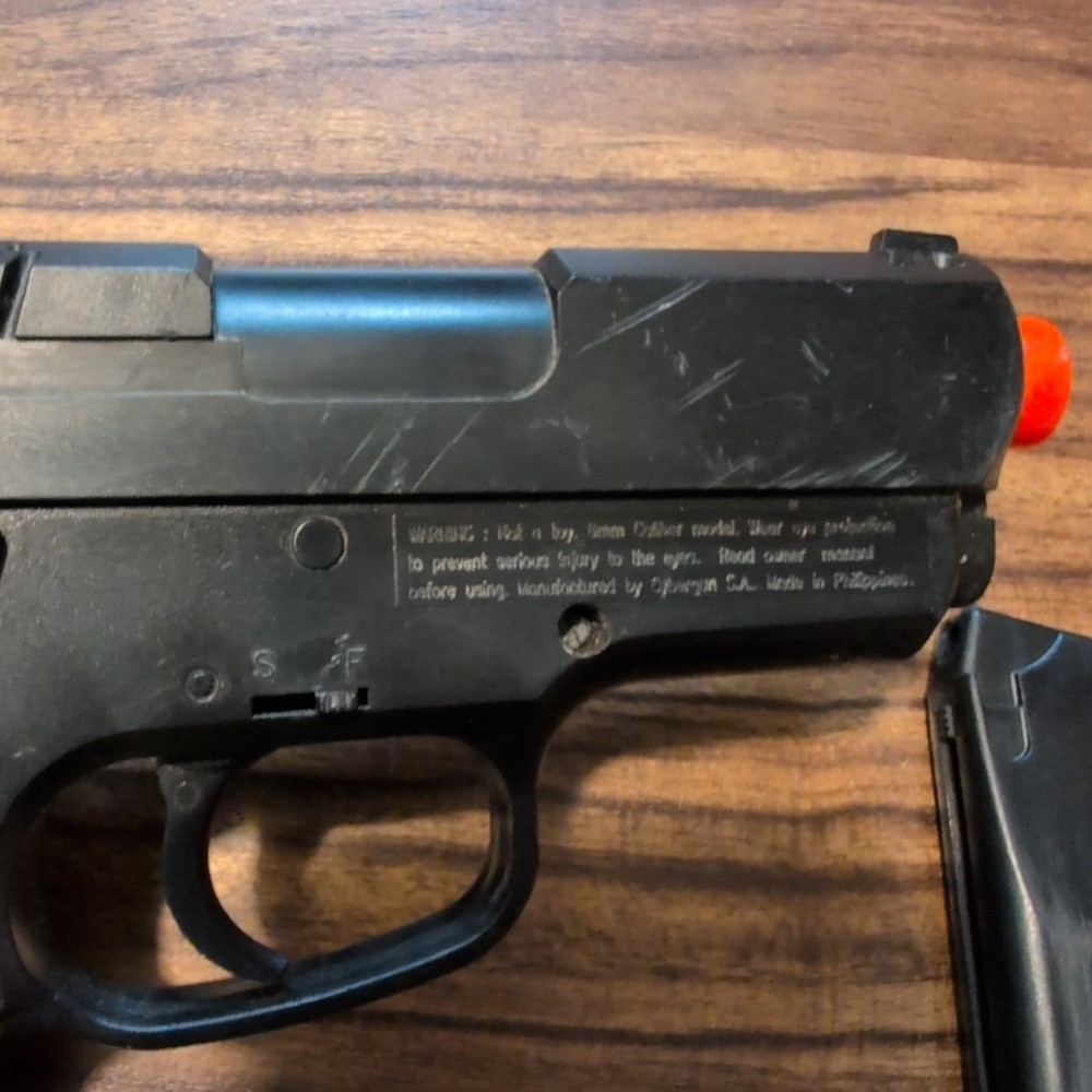 AIRSOFT Cybergun Compact .45 HTF Rare Tested