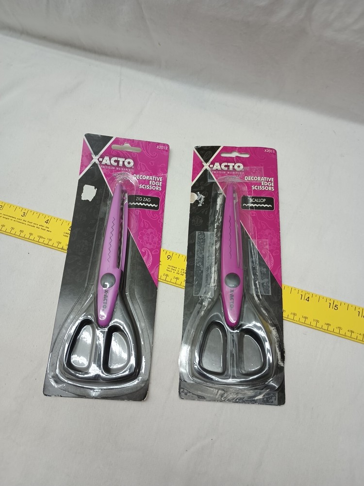 X-acto X2012 Zig-Zag/X2011 Scallop Decorative Edge Scissors One Opened