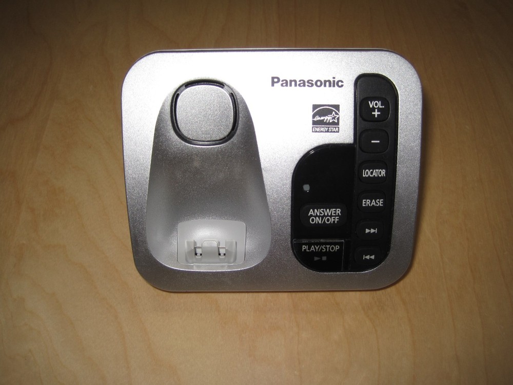 Panasonic KX-TGC220 DECT 6.0 Single Line Cordless Phone Main Base