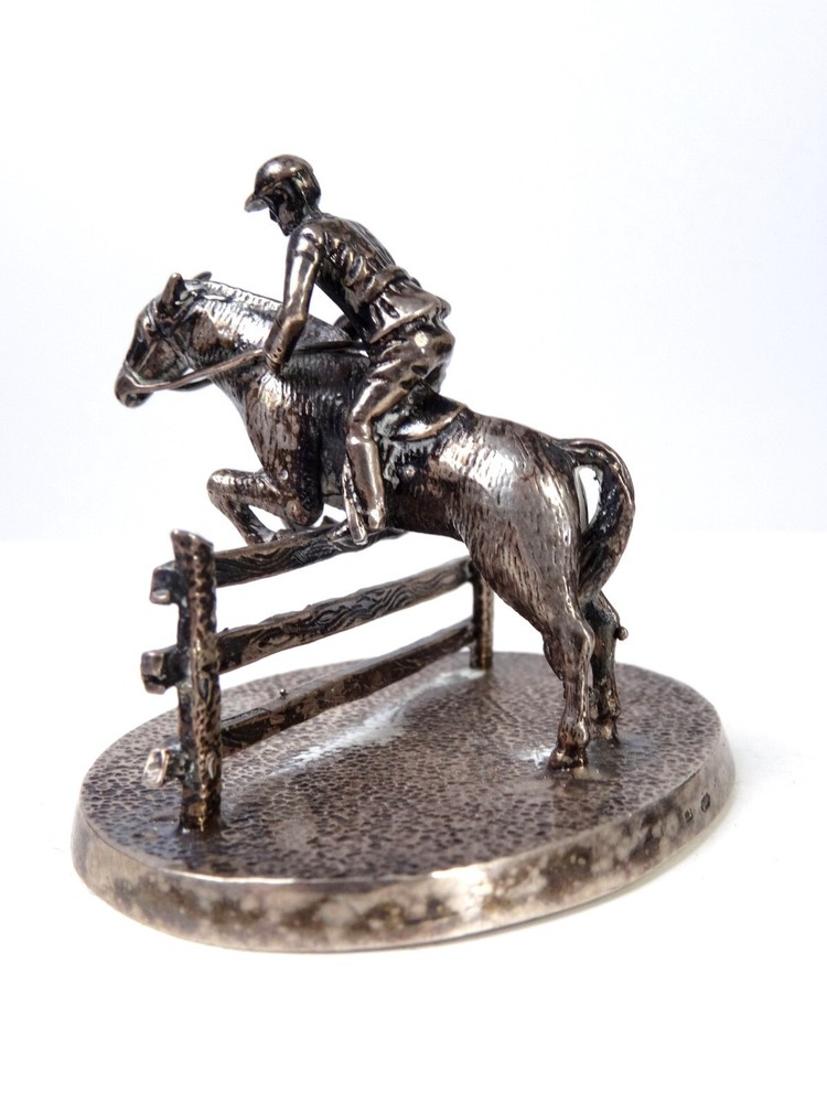 SILVER MINIATURE HORSE WITH RIDER (Ref 1538)