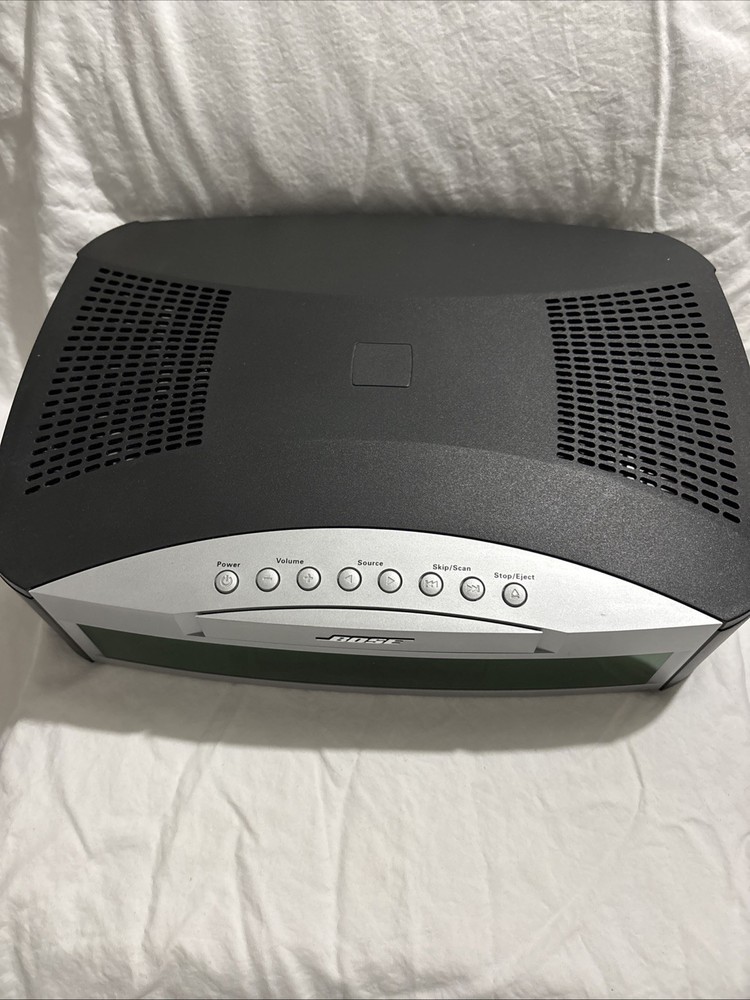Bose Model AV3-2-1 Media Center Console 2 Speakers, Cables & Remote, Manual, CD