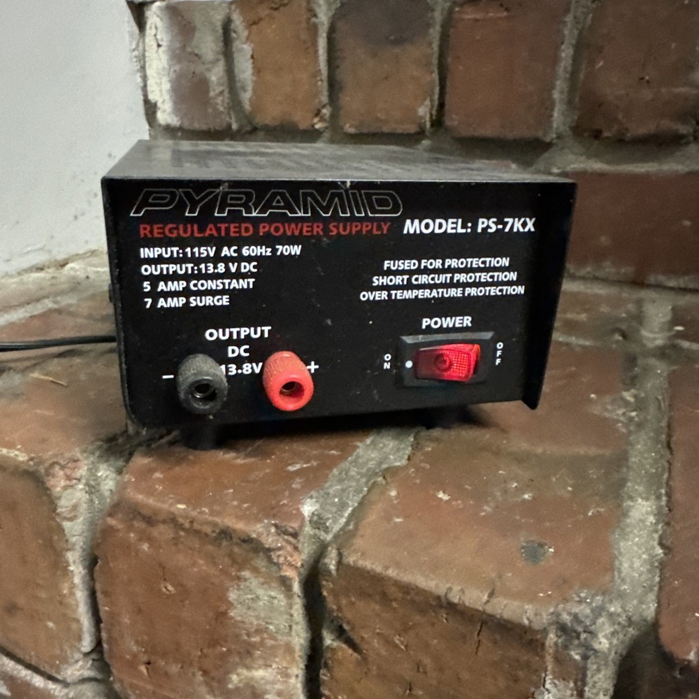 Pyramid PS-7KX Regulated Power Supply