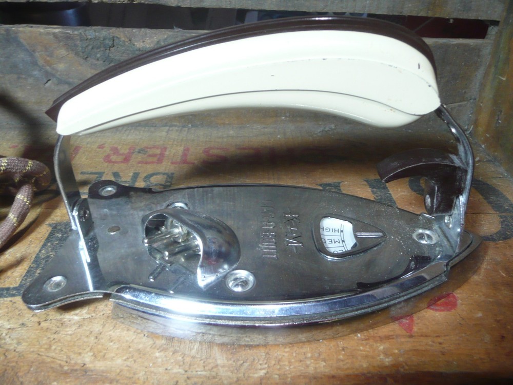 Knapp-Monarch 403-R Electric Iron