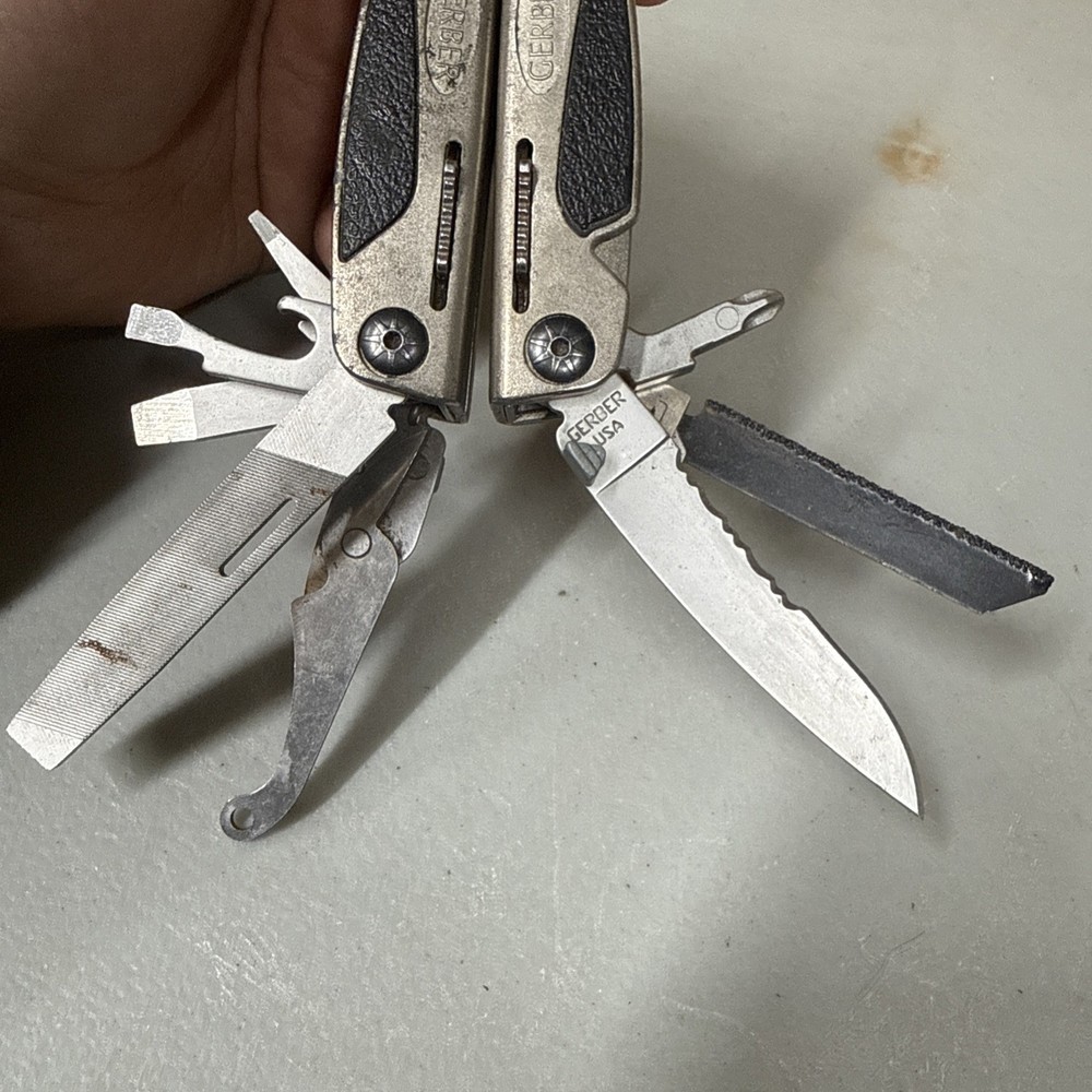 GERBER LEGEND MULTI TOOL