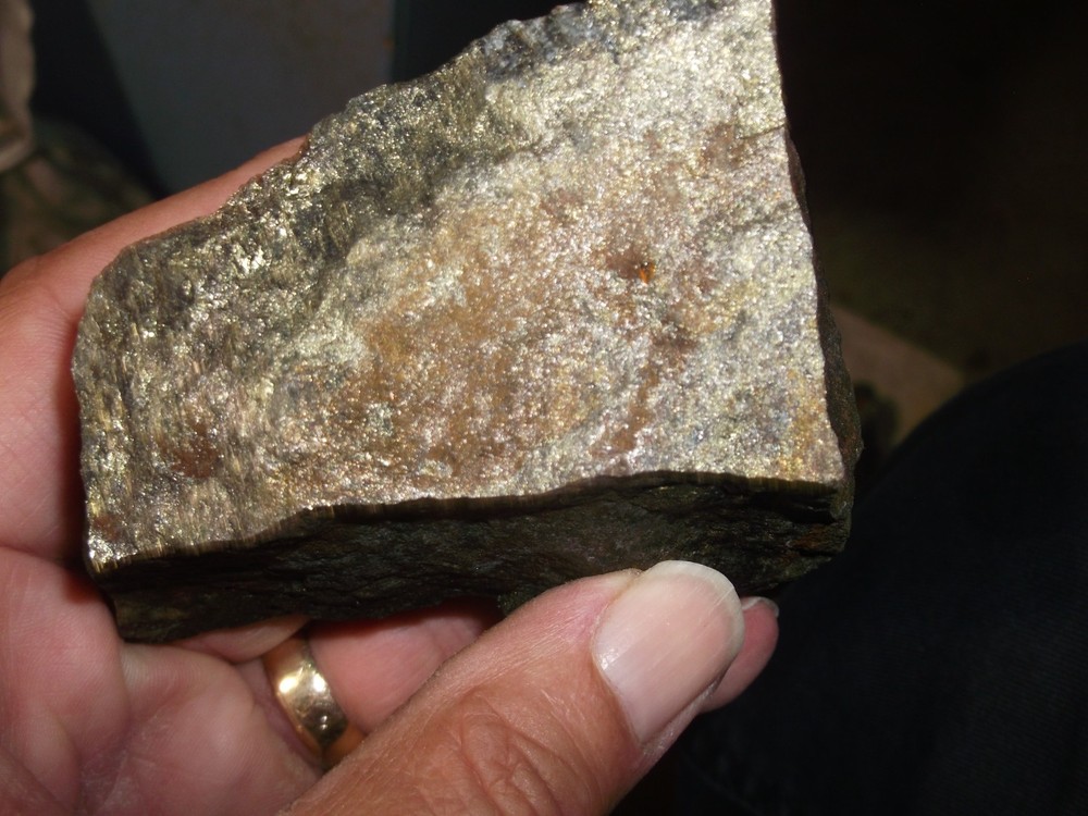Gold, silver, copper, 532 grams samples ,ore high grade .