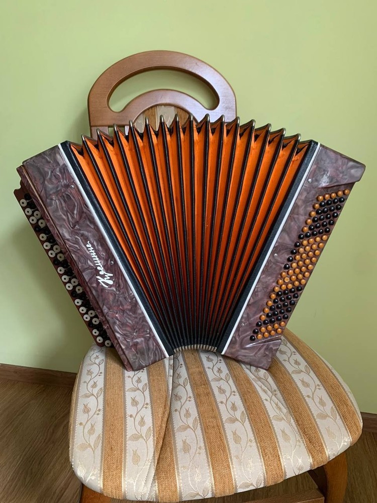 Баян Кремінне, хроматичний акордеон 100 басів, зроблено в Україні, народний музи