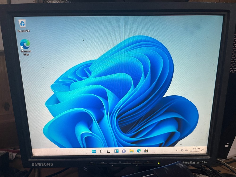 Desktop Computer Dual BOOT / HDD Windows 11 & XP Streaming FAST Vintage Gaming