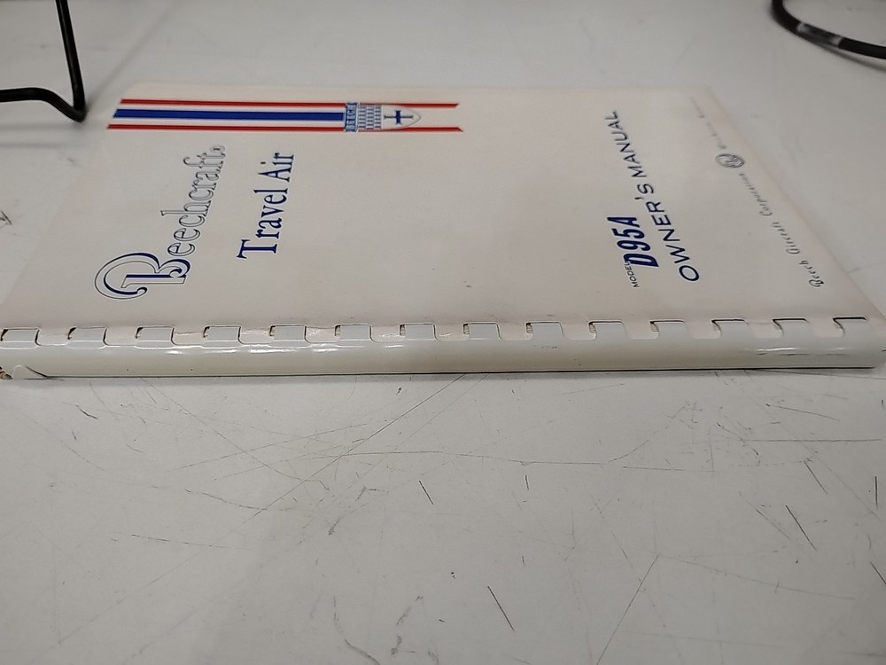 Beechcraft Travel Air D95A Owners Manual