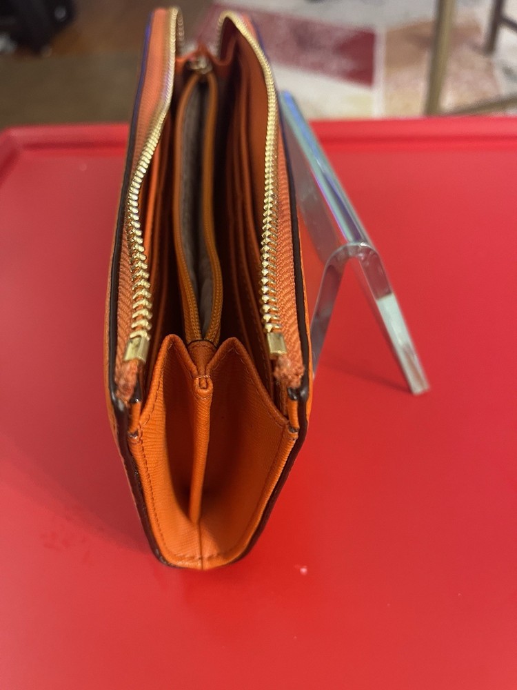 michael kors wallet