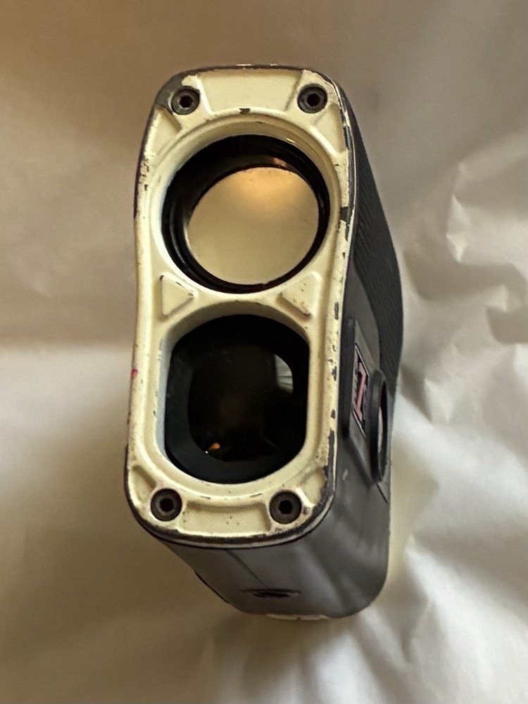 Bushnell Tour Z6 Golf Laser Rangefinder