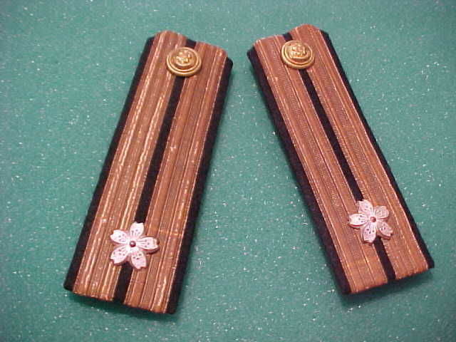 W.W.2 JAPANESE NAVY NAVAL LIEUTENANT COMMANDER SHOULDER BOARD SET