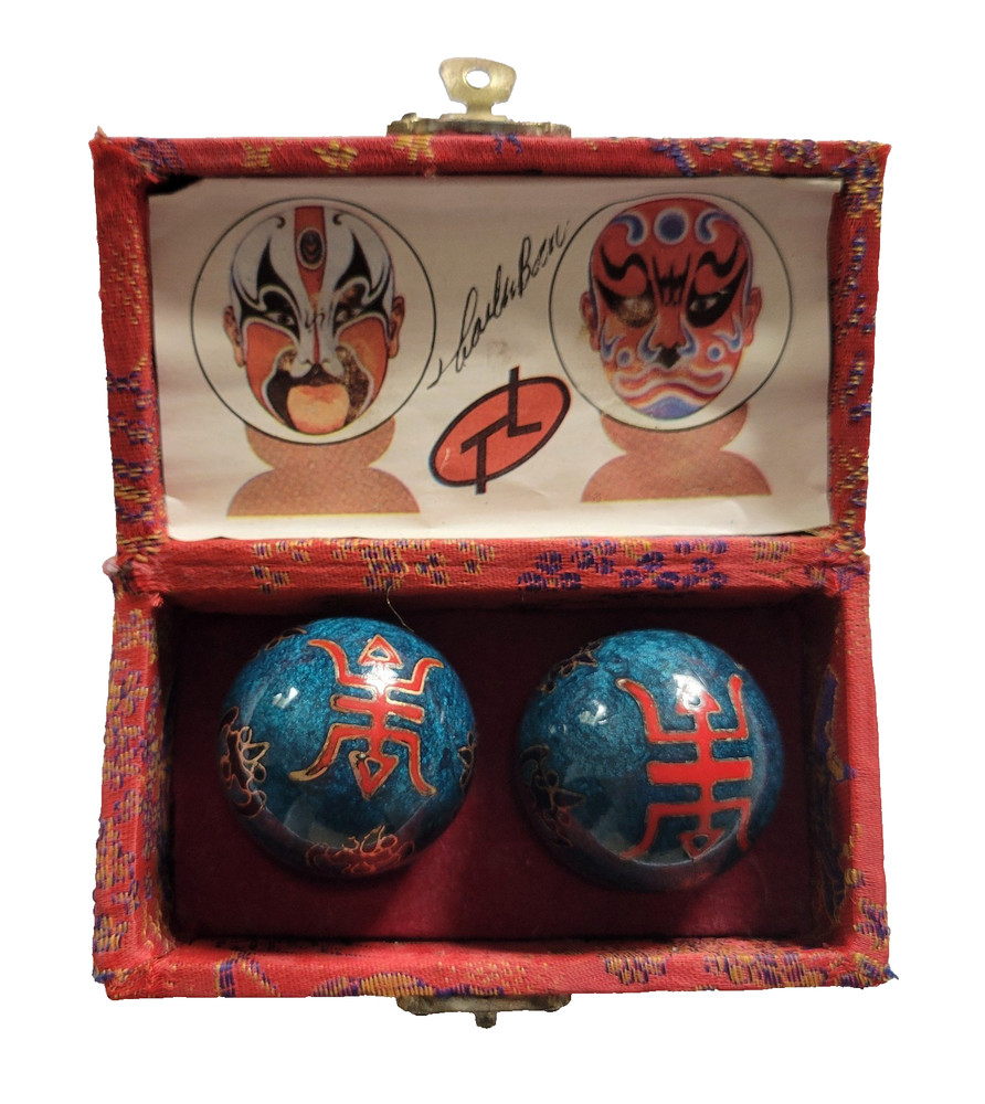 Decorative Box with 2 Vintage Shouxing Baoding Chiming Balls, Stress Relief