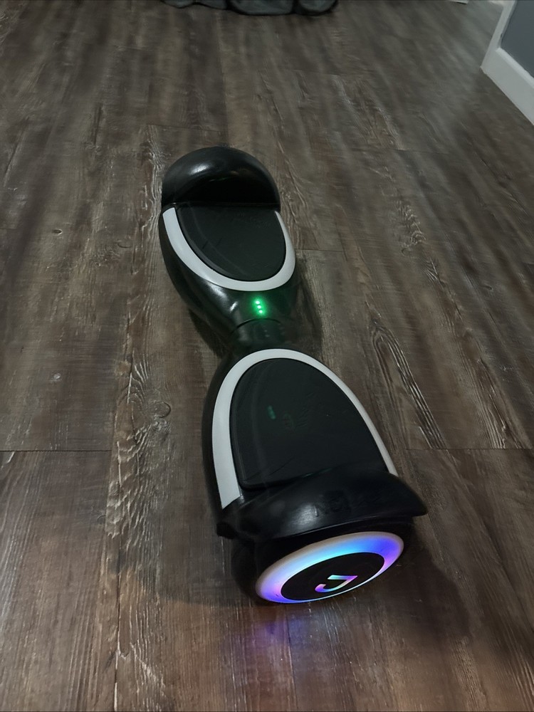 Jetson HB w ith Charging Plug.