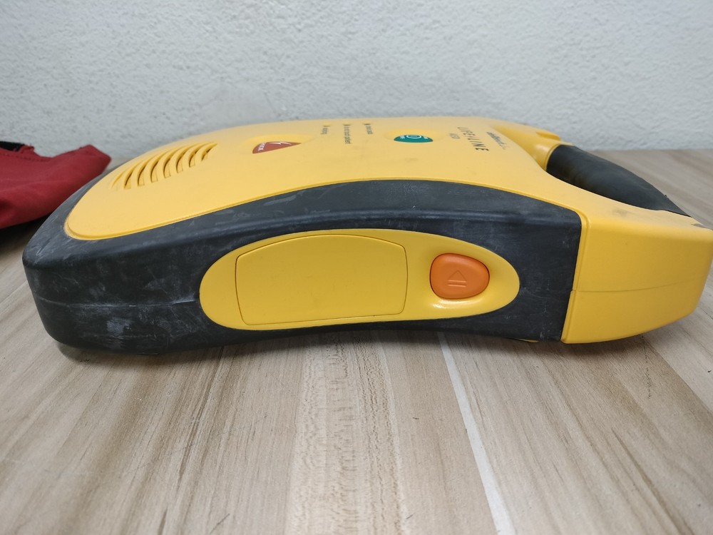 Defibtech Lifeline AED DDU-100 DDU-100A