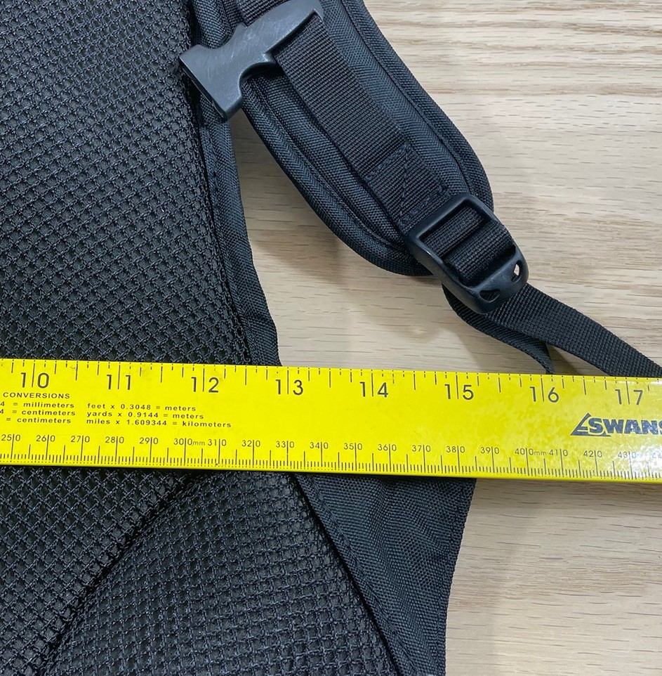 Lowe Alpine Echo 20 Daypack Backpack Black Waist Belt