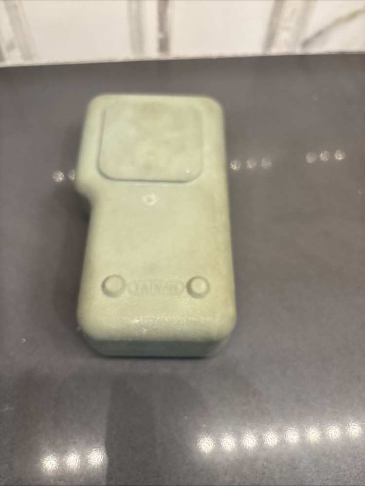 UEI Test Instruments EM200 Dual Input Digital Input Manometer with Case Tested