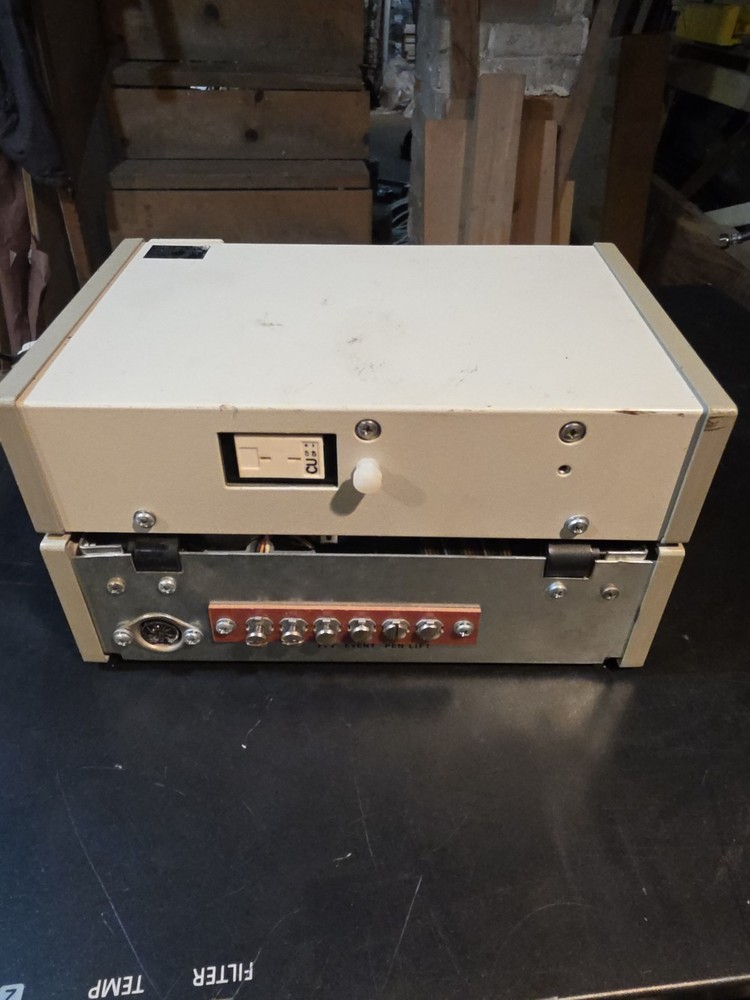 Omega RD2010 Temperature Chart Plotter Recorder