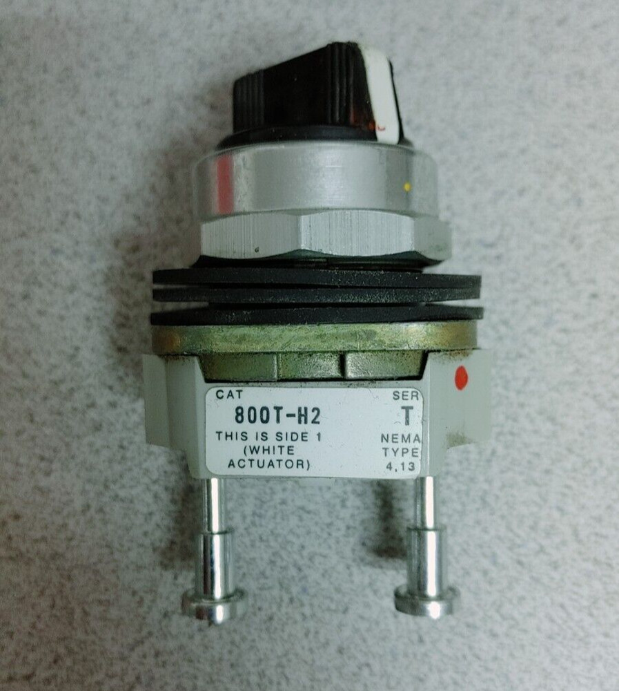 800T-H2 SERIES A 2 POSITION SELECTOR SWITCH QUANTITY!! WOW!!