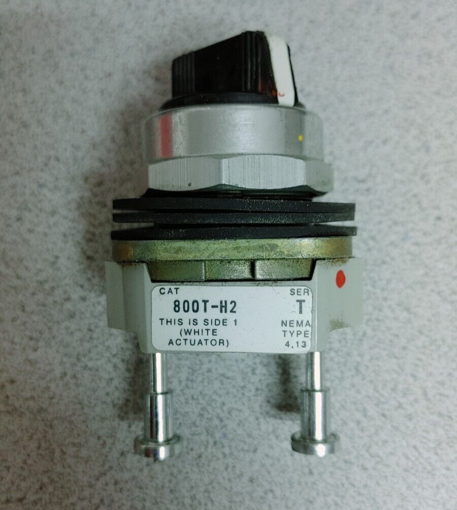 800T-H2 SERIES A 2 POSITION SELECTOR SWITCH QUANTITY!! WOW!!