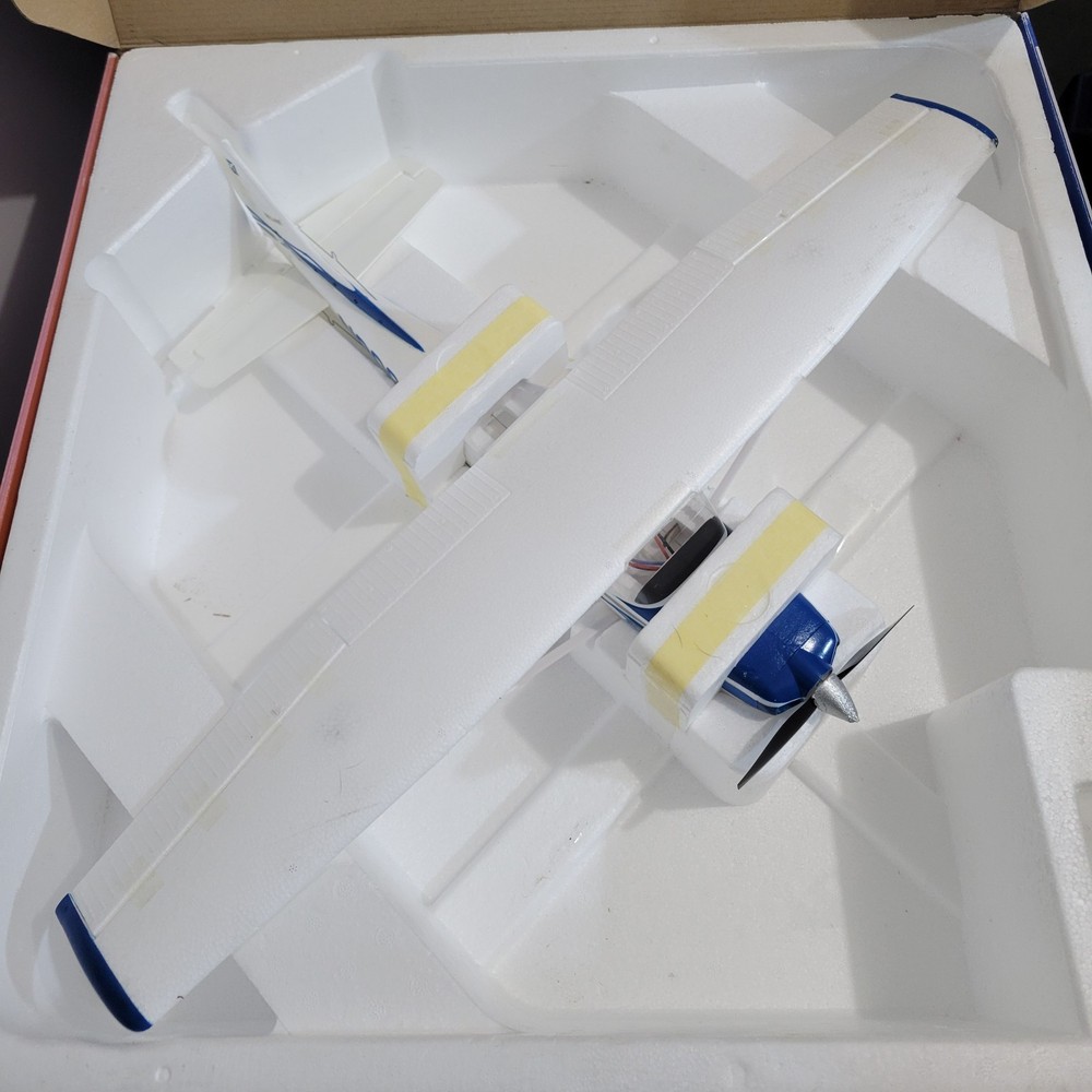 UMX Cessna 182BNF Basic with AS3X, 635mmE-flite--EFU5650