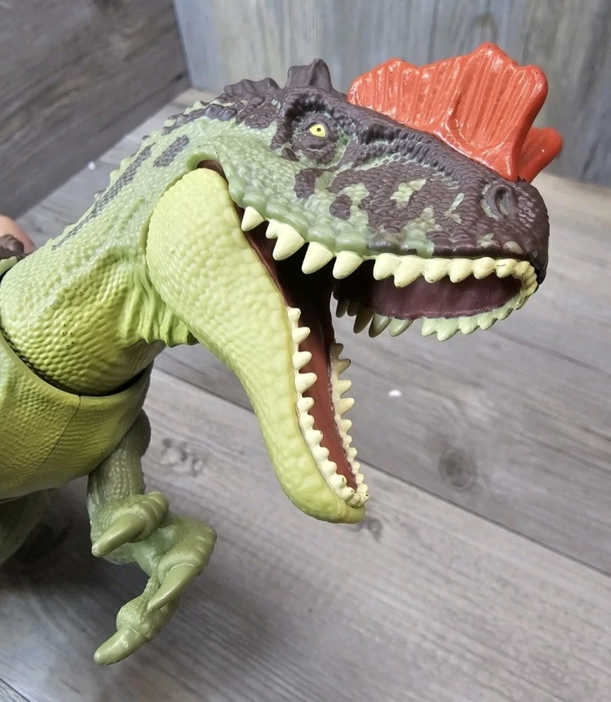 Jurassic World Epic Evolution Yangchuanosaurus basic 12" figure Jurassic park