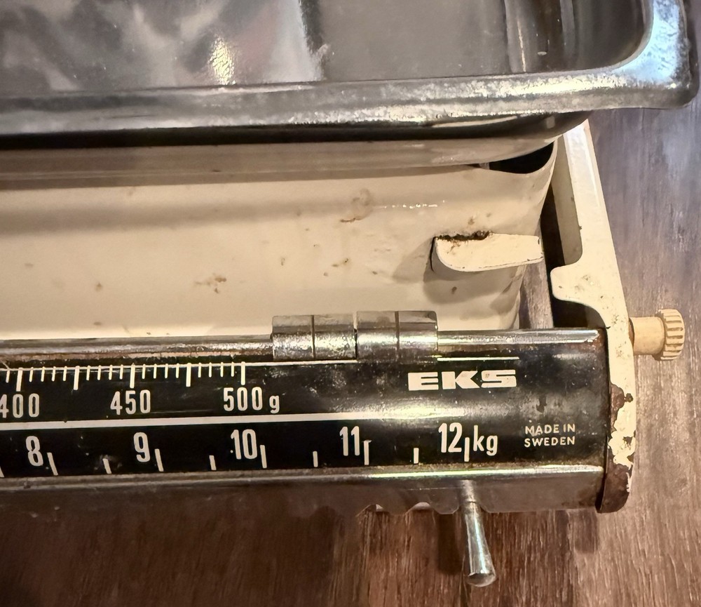 Vintage EKS Swedish Mechanical Sliding Retro Kitchen Scale