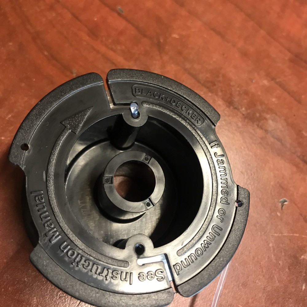 New OEM Part Head Spool Assy Black&Decker Electric String Trimmer ST7700 Type 4