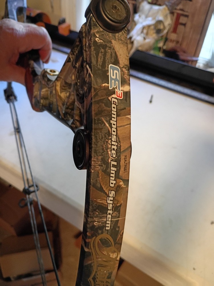 Mathews Drenalin Compound Bow 28" Draw 70lb