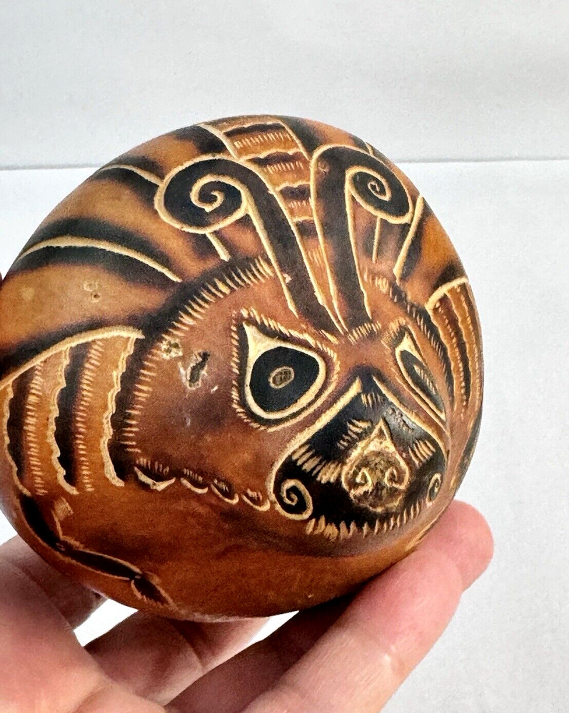 Hand Painted Peruvian Gourd Bee/Bug/insect
