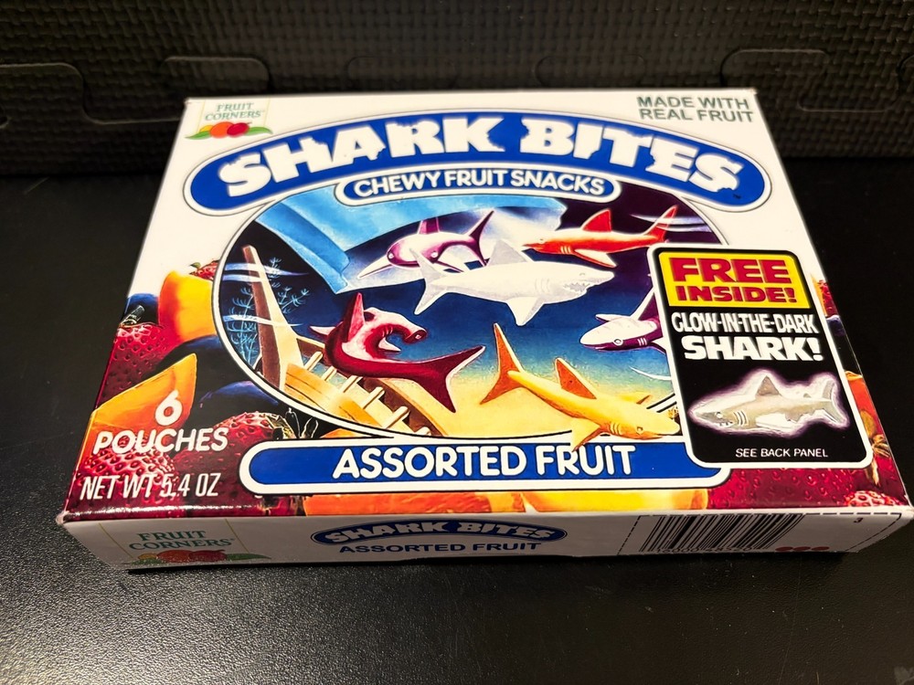Shark Bites fruit snacks - Empty custom design display box